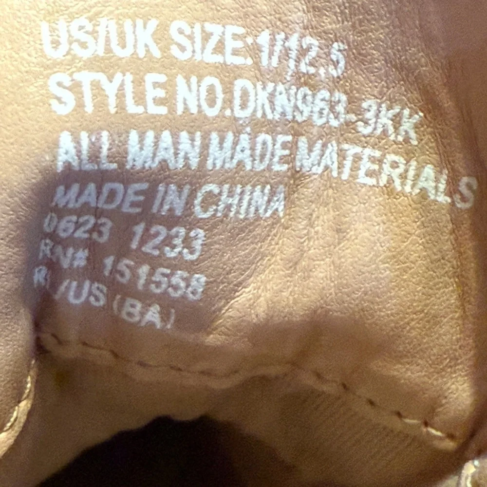 DKNY Girls Pink Metallic Combat Boots Size 1 |‎ Logo Streetwear Y2K